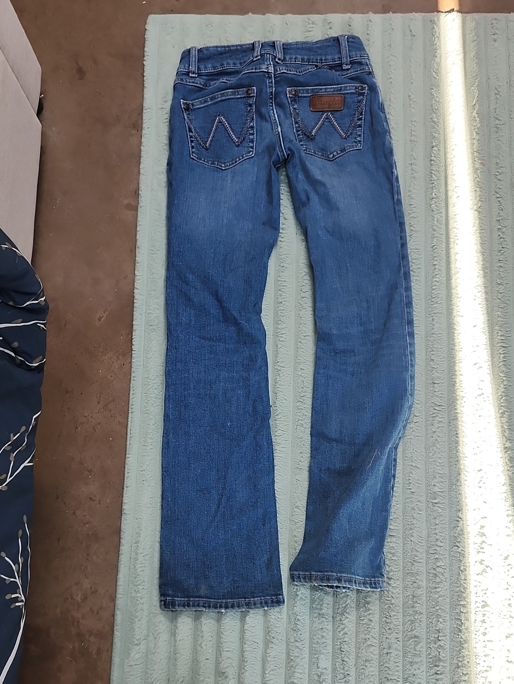 Wrangler Women’s Medium Blue Boot-Cut Jeans